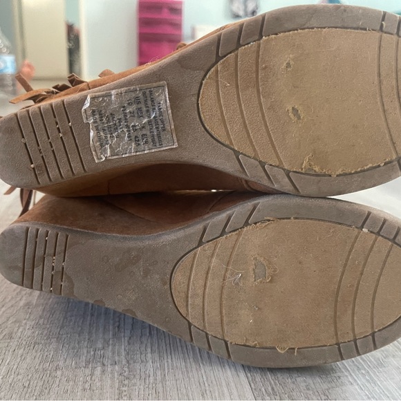 Route 66 womens rust tan faux suede fringed booties 3" wedge heels 10 - Picture 7 of 10